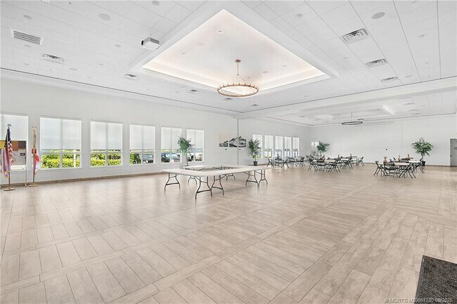 Foto del edificio - 257 NE Coastal Dr