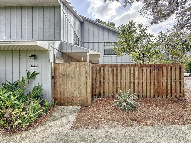 Foto del edificio - Carmel Oaks Townhome style Condo in Orlando