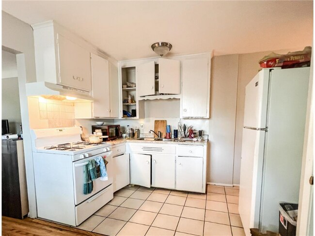 Foto del edificio - 3017 19th Ave S