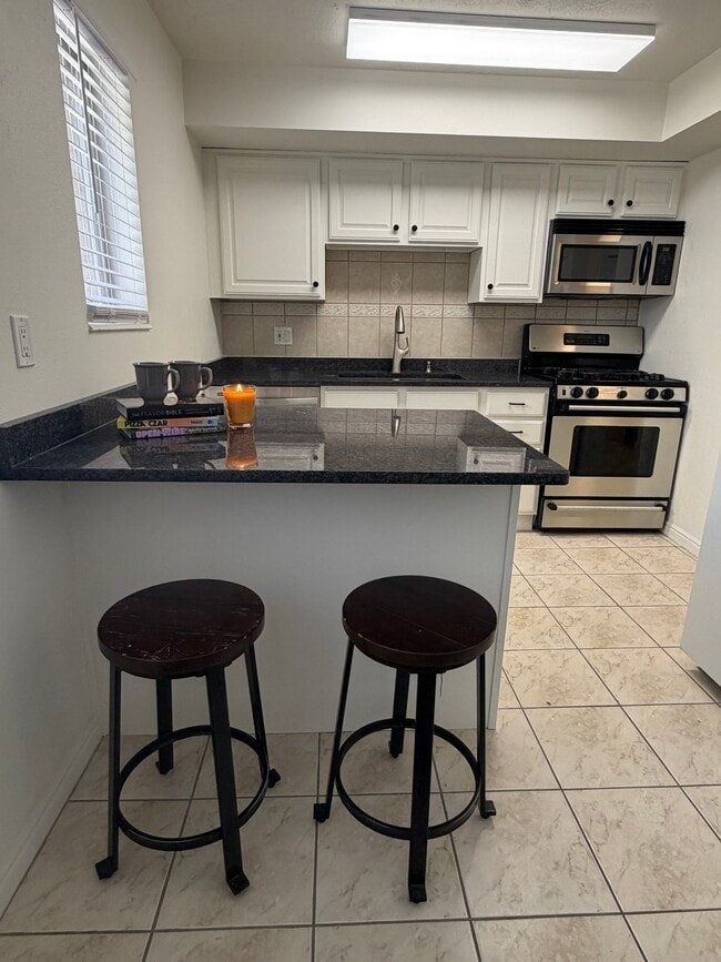 Photo - 2220 E Murray Holladay Rd (Holladay, UT) Apartment