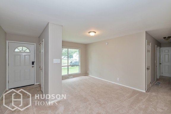 Building Photo - AVAILABLE NOW! - 873 Kimberly Cir, Oberlin...