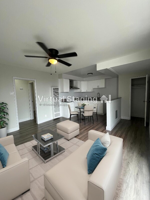 Foto del edificio - 7406 S Hoover St