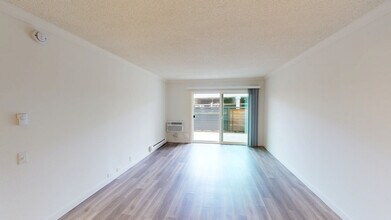 Interior Photo - Eight 80 Newport Beach