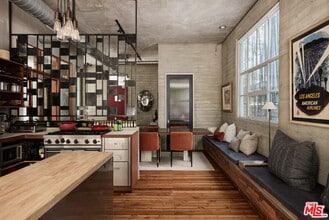 Building Photo - 710 Orlando Ave