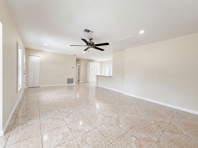 Foto del edificio - 601 Catwood Dr