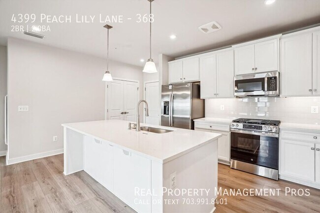 Building Photo - 4399 Peach Lily Ln