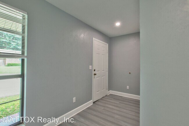 Building Photo - 3 br, 2 bath House - 911 Meginnis Lane