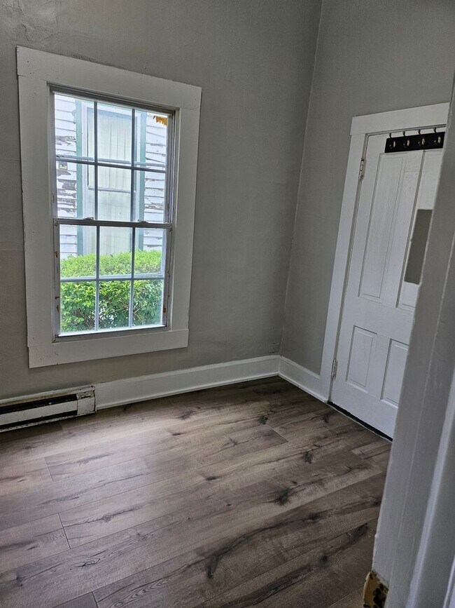 Foto del edificio - 2 bed 1 bath house