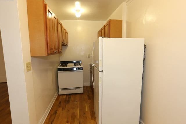 Foto del edificio - 430 W Roscoe St