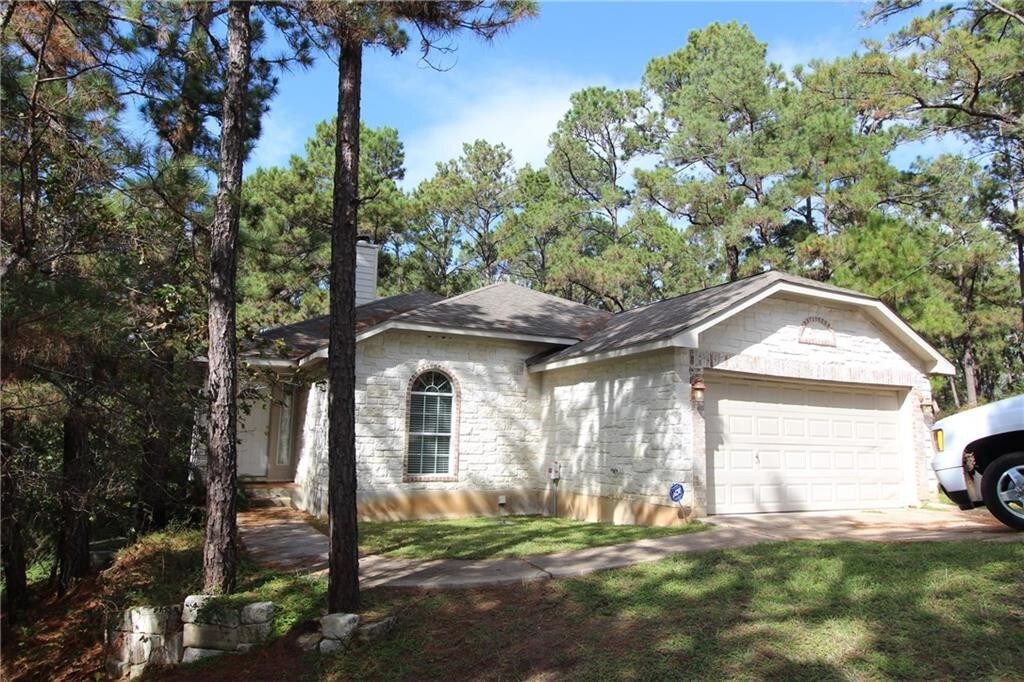 Primary Photo - 140 Akaloa Dr
