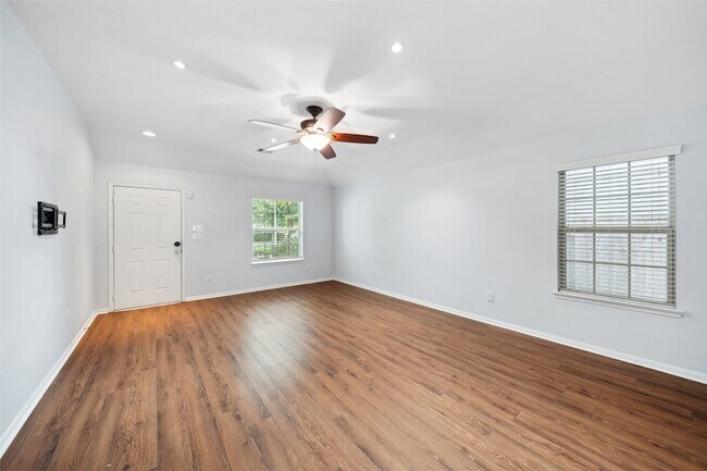 Foto del edificio - 15838 Lost Anchor Way Ln