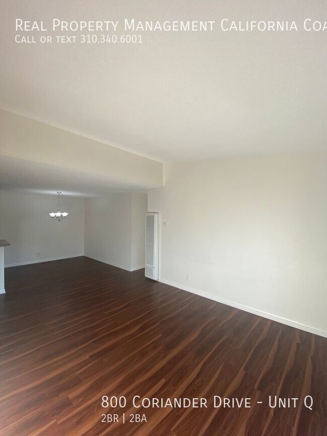 Foto del edificio - 800 Coriander Dr