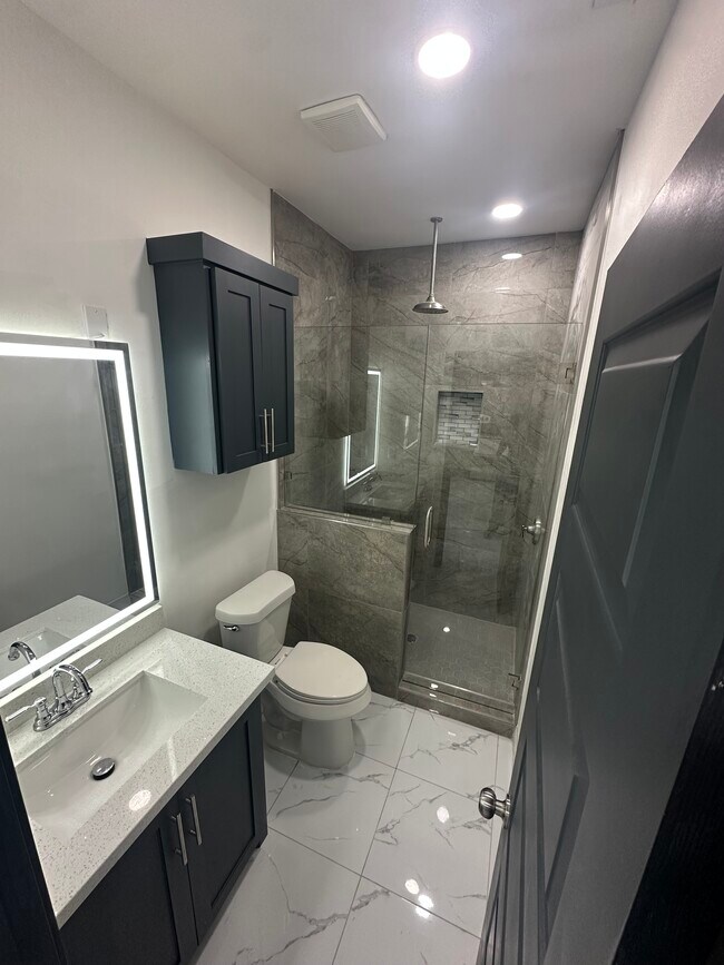 Foto del edificio - 4503 E Richardson Rd