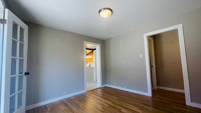 Foto del edificio - 713 Lighthouse Ave