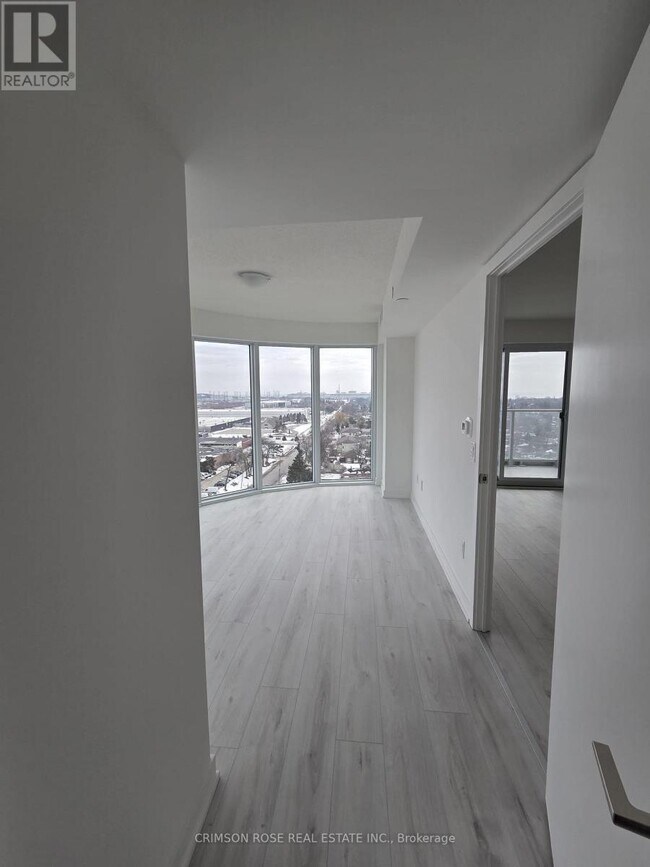 Photo du bâtiment - 1480 Bayly St