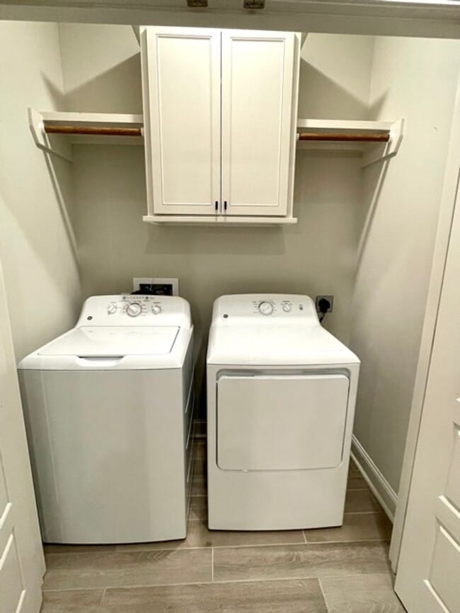 Building Photo - 801 S Audubon Pl Ave