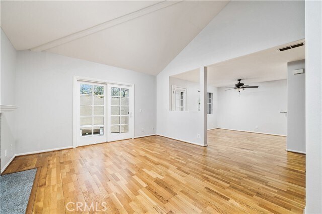 Foto del edificio - 675 Wild Rose Ln