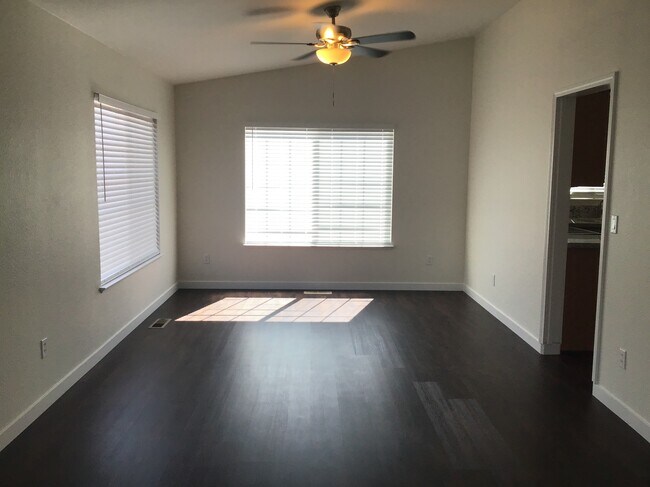 Foto del edificio - 18258 Oakbrook Lane