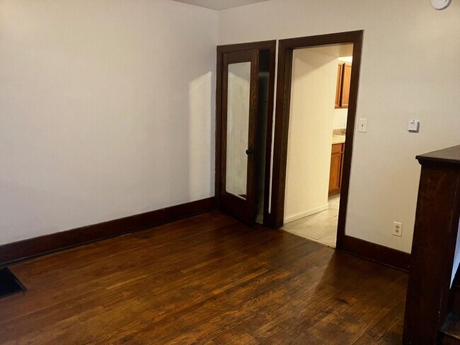 Photo - 101-103 W Norman Apartment