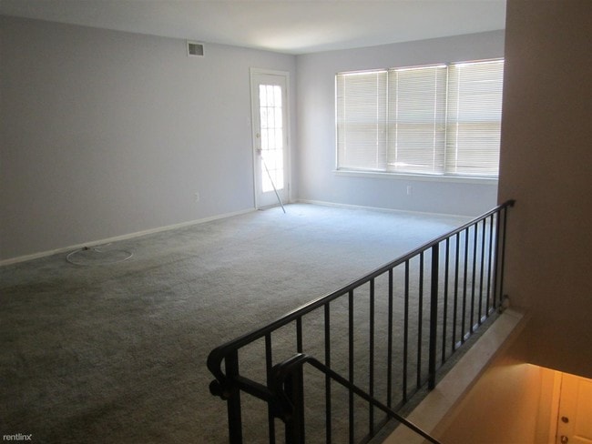 Building Photo - 2 br, 2 bath  - 1606 Valley Glen Rd