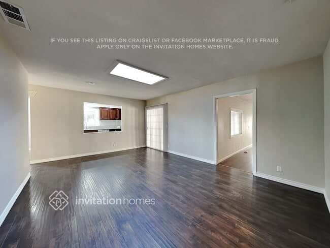 Building Photo - 8005 Quartz Ave