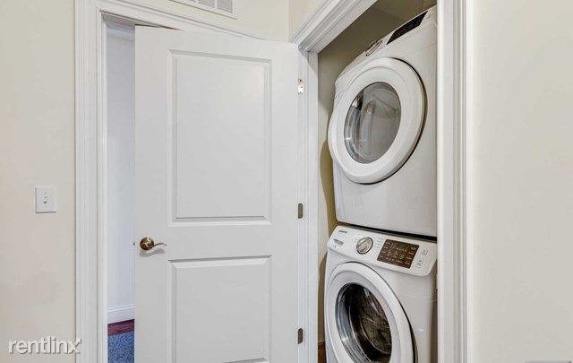 Foto del edificio - 1 br, 1.5 bath Condo - 90 Clinton Ave