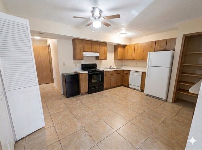 Building Photo - 1531 Whitehall Blvd