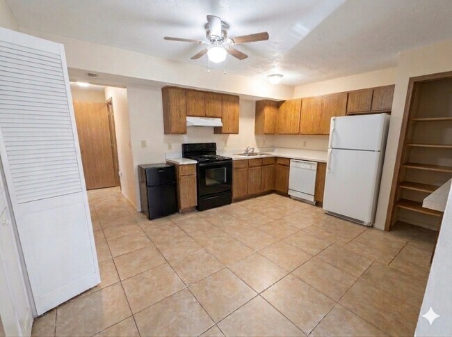 Foto del edificio - 1531 Whitehall Blvd