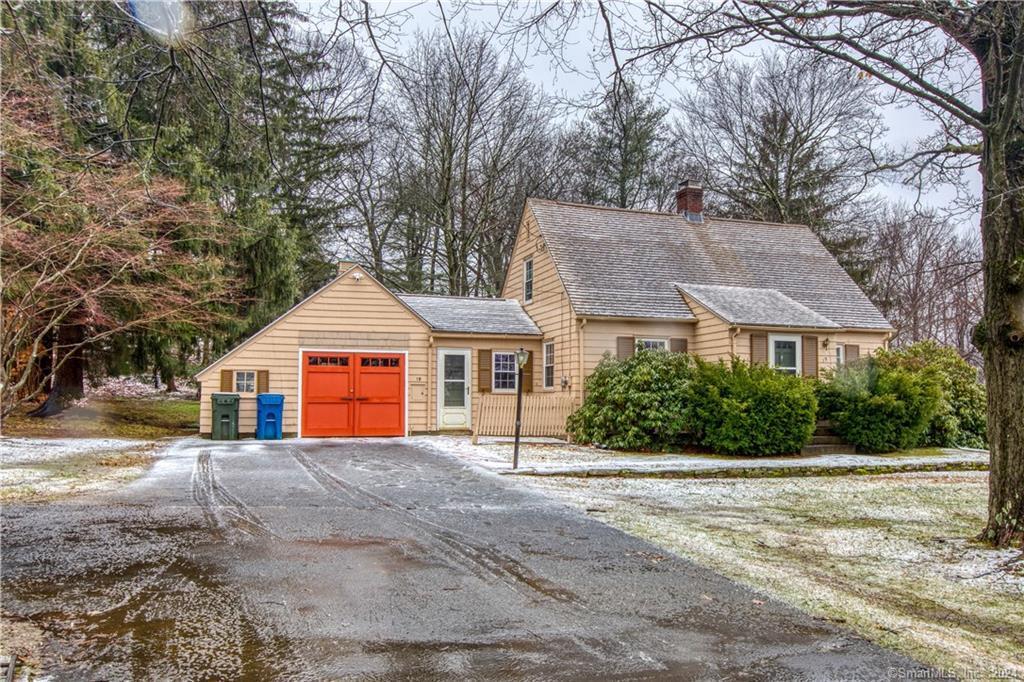 Primary Photo - 19 Woodruff Ln