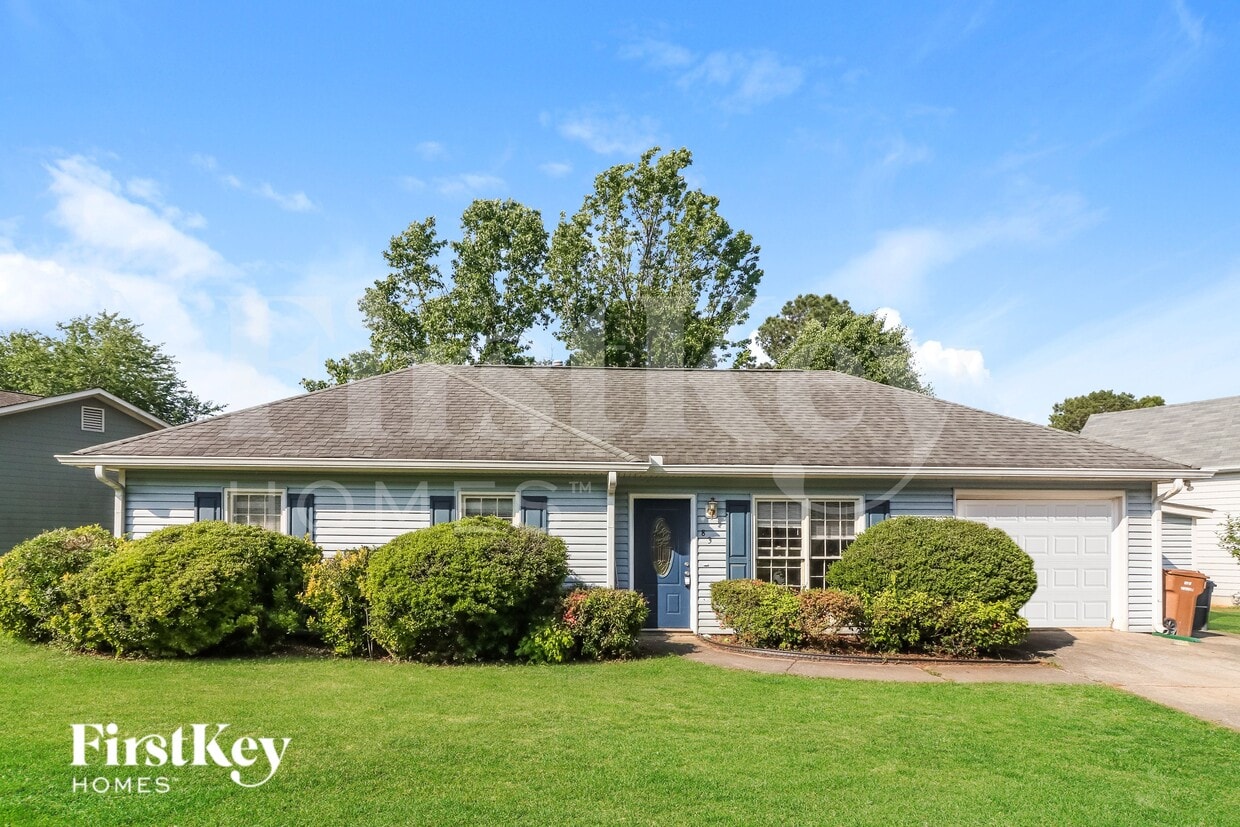 Primary Photo - 83 Quail Run