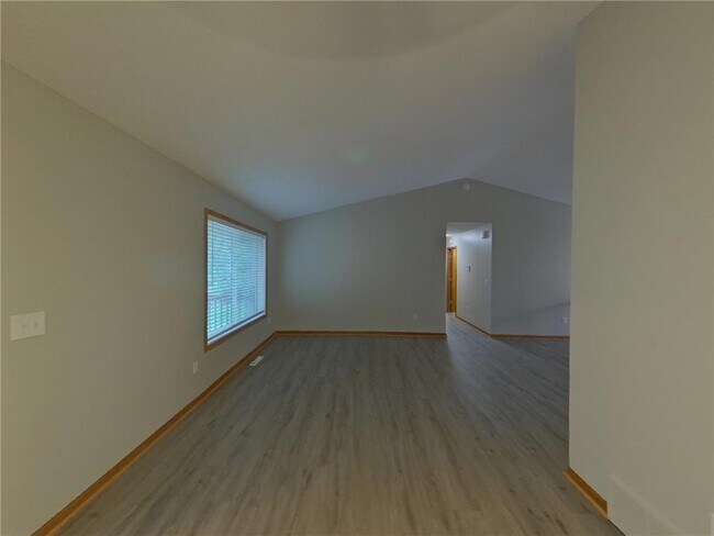 Building Photo - 739 Ashley Dr