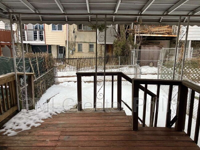 Foto del edificio - 5036 Stenton Ave