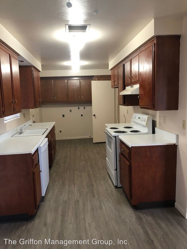 Building Photo - 2 br, 2 bath House - 41906 Briarwood Avenue