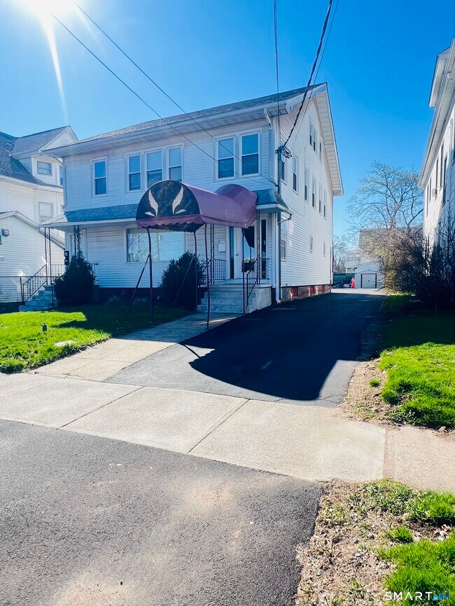 Building Photo - 1428 Dixwell Ave