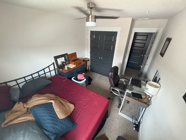 Foto del edificio - 9491 Nature Creek Cir