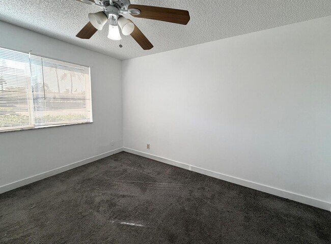 Foto del edificio - 9977 Westview Dr