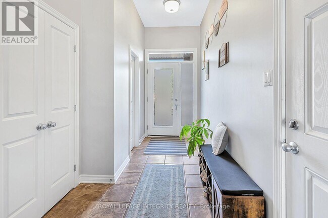 Building Photo - 313 Warmstone Dr
