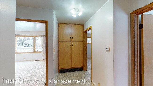 Building Photo - 3 br, 1 bath House - 550 Kepler Street
