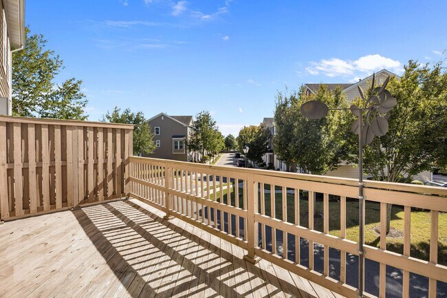 Foto del edificio - Beautiful Townhome for Rent in Virginia Be...