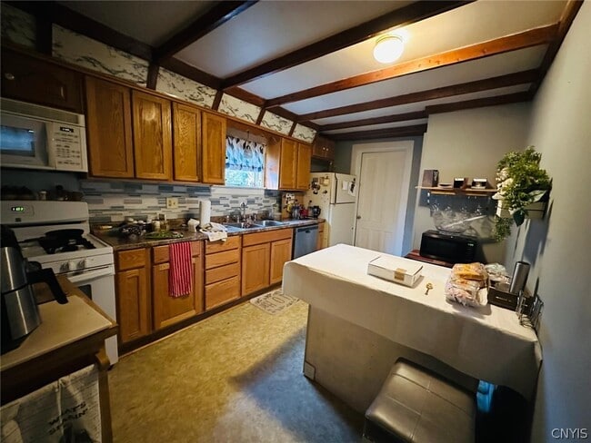 Building Photo - 8 Greenbush St