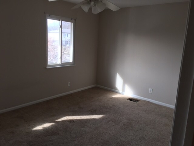 2nd bedroom - 2750 Audubon Dr
