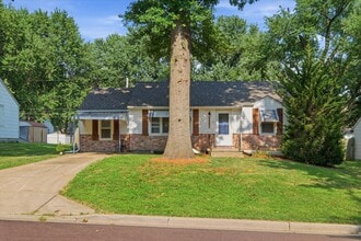 Building Photo - 7725 Robinson St