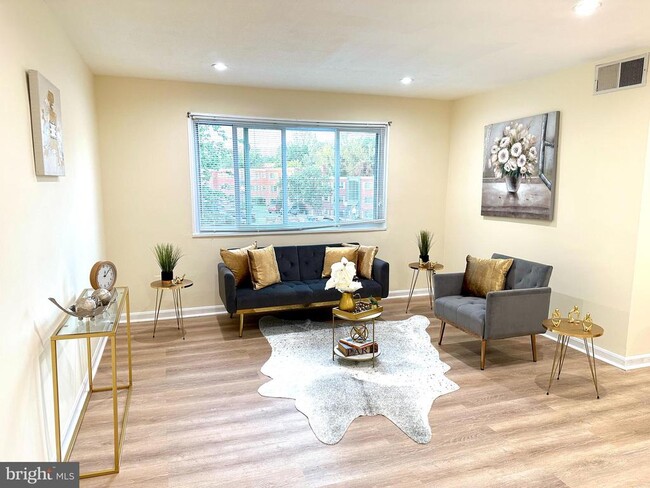 Foto del edificio - 3829 Hamilton St