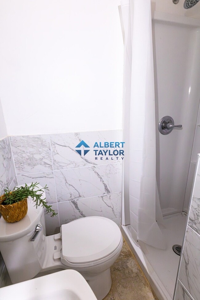 Building Photo - 241 Northampton St