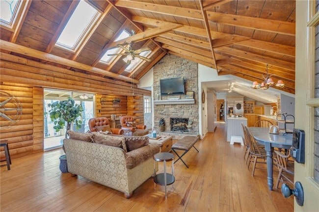 Building Photo - 3615 Lodgehaven Dr