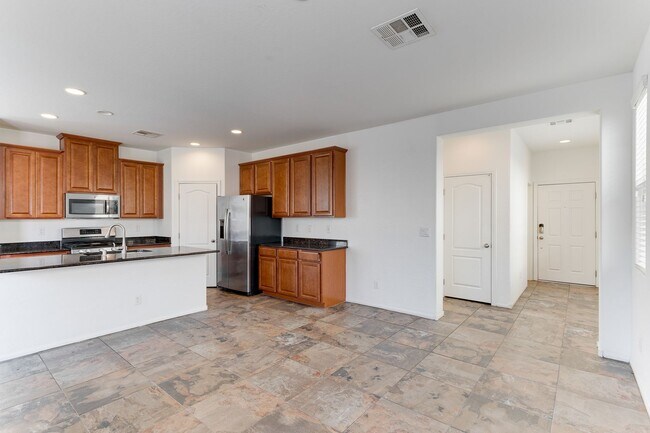 Foto del edificio - SINGLE HOME 3 BEDROOM 2 BATH