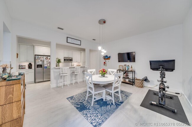 Foto del edificio - 8335 NW 7th Terrace