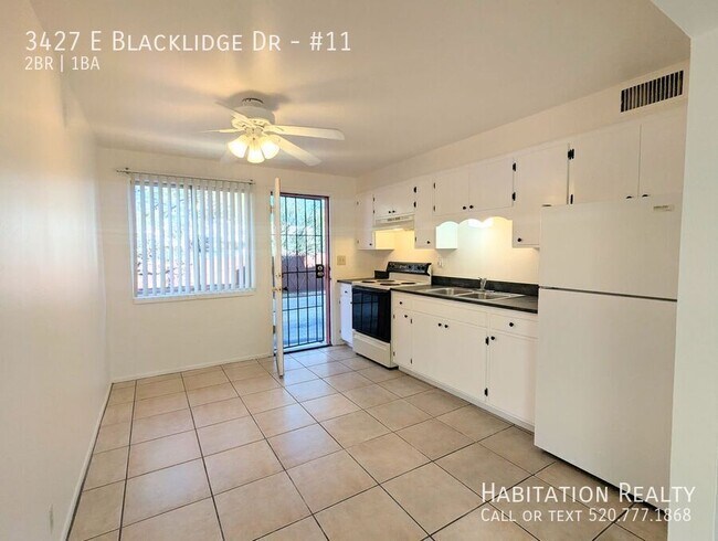 Foto del edificio - 3427 E Blacklidge Dr