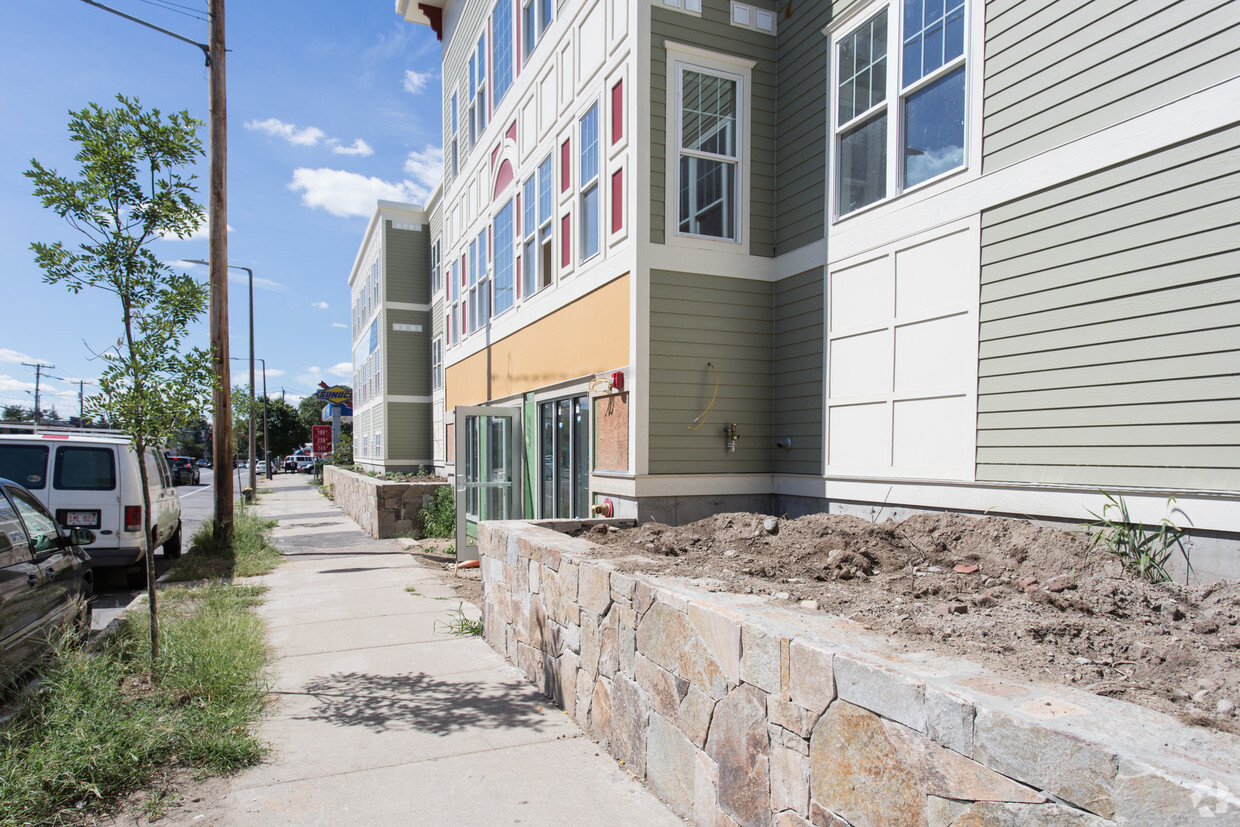 Building Photo - Washington Grove Apartments