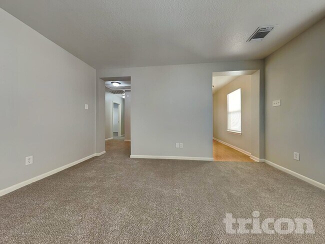 Foto del edificio - 2942 Yearling Colt Ct